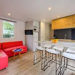 Mobil Avec Terrasse A - Api-1-52-1042 אתר קמפינג סן ז'אן דה מון