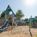 אתר קמפינג Mobil Avec Terrasse A - Api-1-52-1042 סן ז'אן דה מון