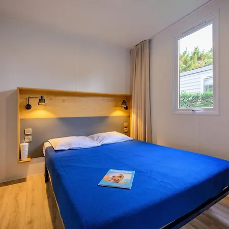 营地 Mobil Avec Terrasse A Saint-jean-de-monts - Api-1-52-1042