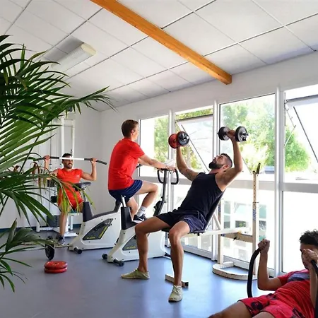 Mobil Avec Terrasse A Saint-jean-de-monts - Api-1-52-1042 *