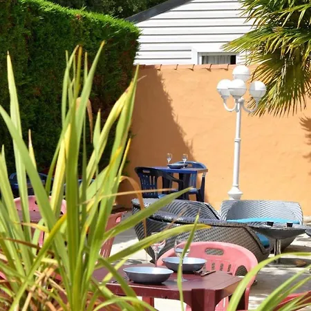 Mobil Avec Terrasse A Saint-jean-de-monts - Api-1-52-1042 圣让-德蒙