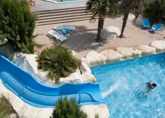 Mobil Avec Terrasse A Saint-jean-de-monts - Api-1-52-1042 Saint-Jean-de-Monts