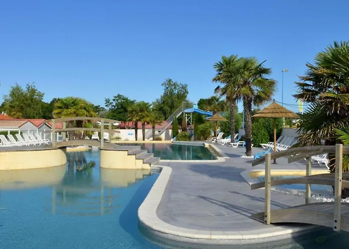 Camping Mobil Avec Terrasse A Saint-jean-de-monts - Api-1-52-1042 Saint-Jean-de-Monts