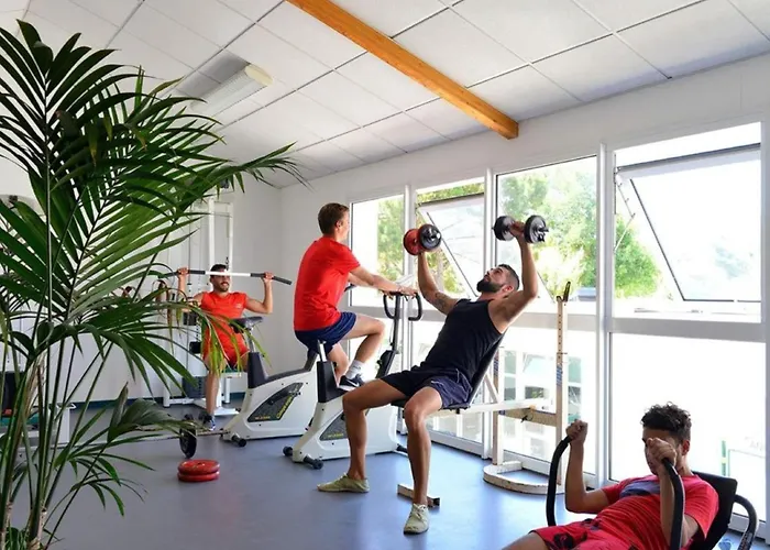 Mobil Avec Terrasse A Saint-jean-de-monts - Api-1-52-1042 *