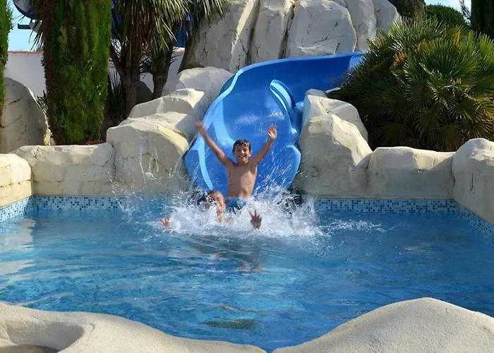 Camping Mobil Avec Terrasse A Saint-jean-de-monts - Api-1-52-1042 Saint-Jean-de-Monts